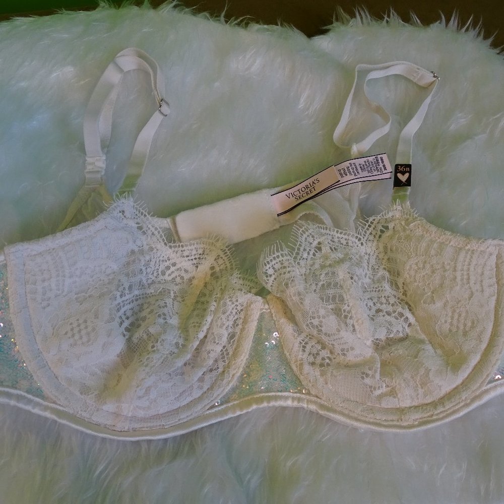 Victoria's Secret Dream Angels Push Up Bra 36B No Padding White Sequins NWT